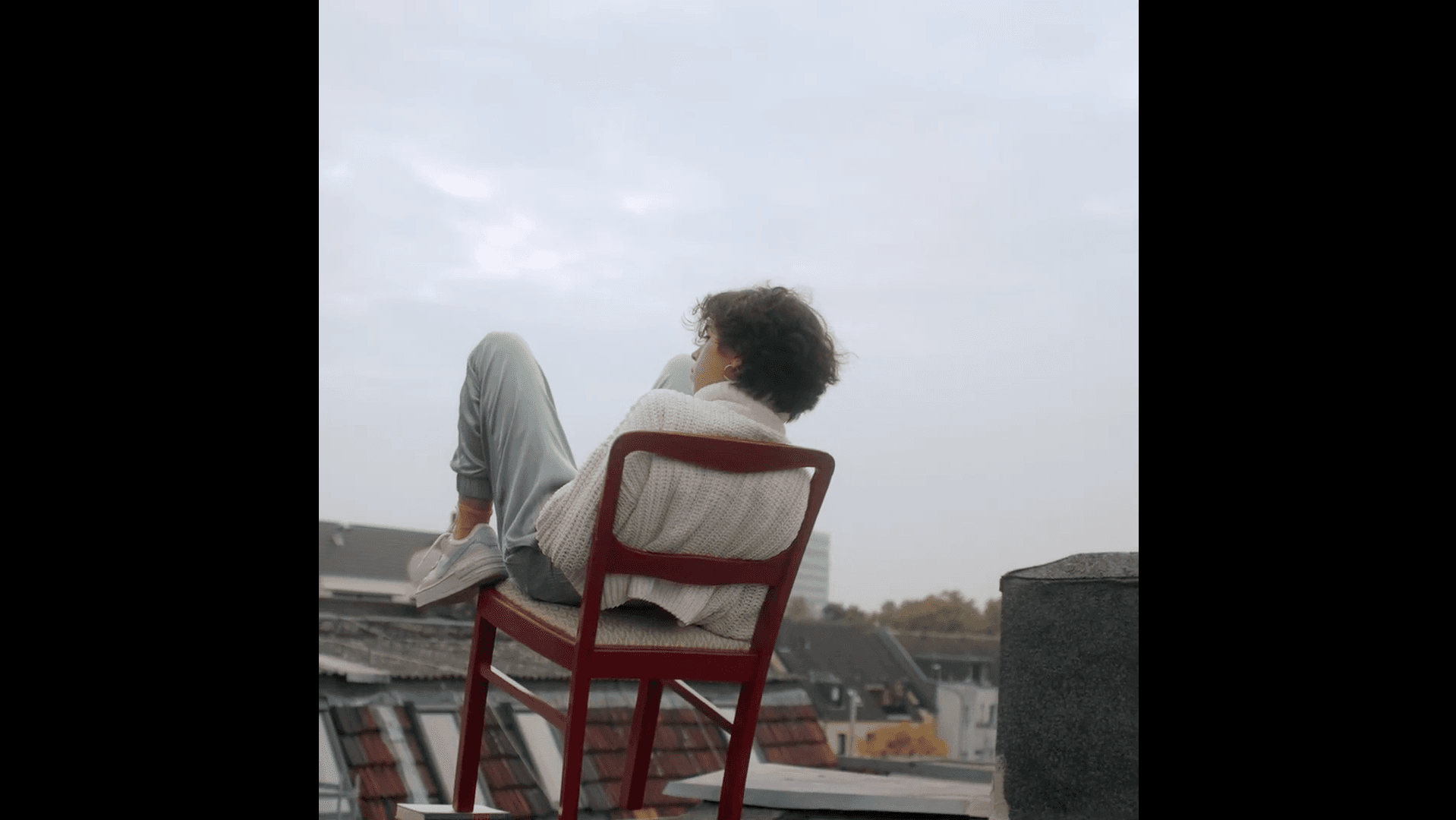 Doze still 4